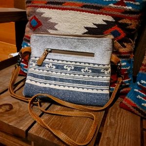 Myra crossbody bag